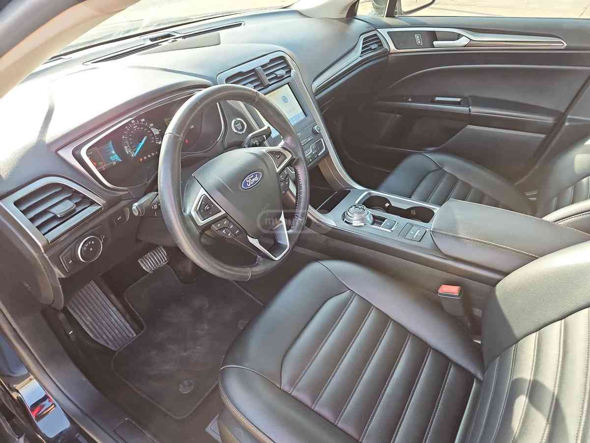 Ford Fusion - фото 3