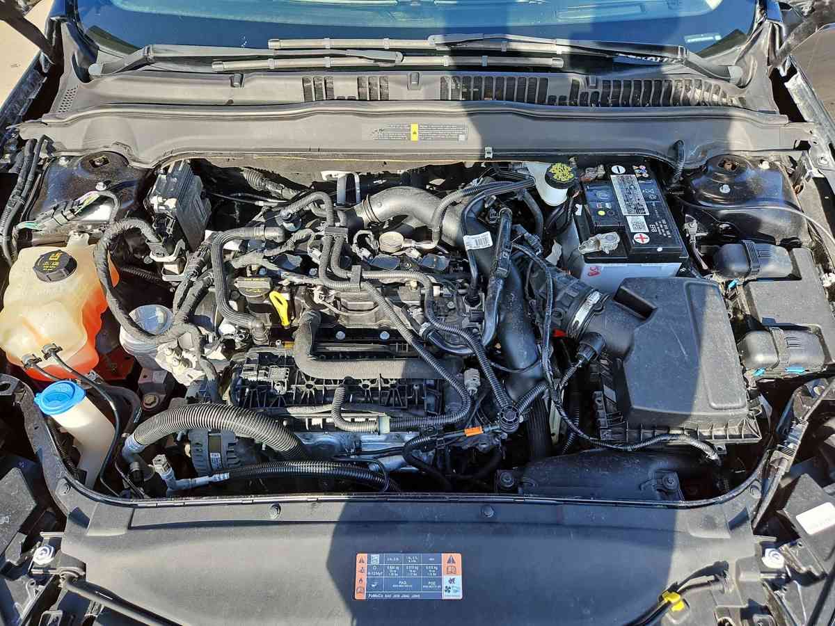 Ford Fusion - фото 4