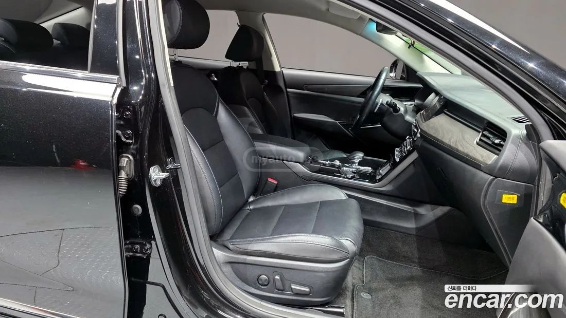 Kia Cadenza 2021 — миниатюра 11