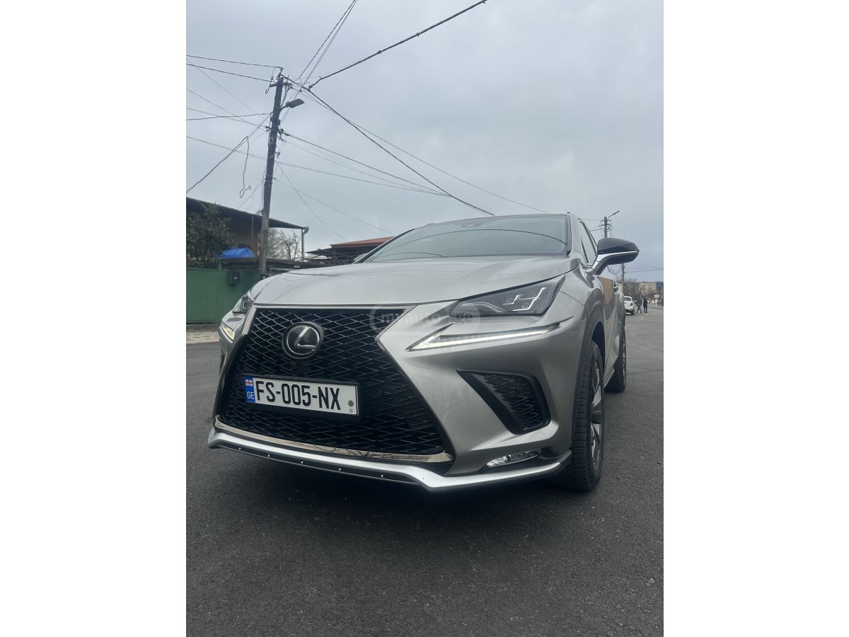 Lexus NX 300 - фото 1