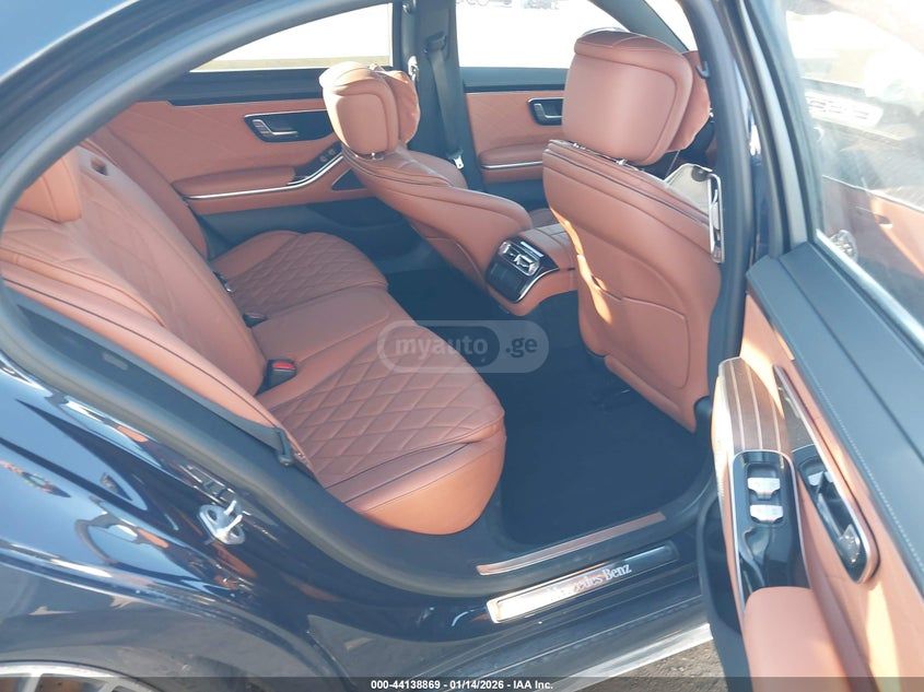 Mercedes-Benz S 500 2023 — миниатюра 8
