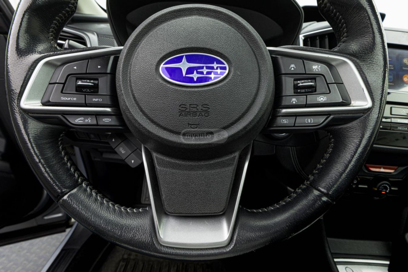 Subaru Premium 4dr All-Wheel Drive CV — миниатюра 12