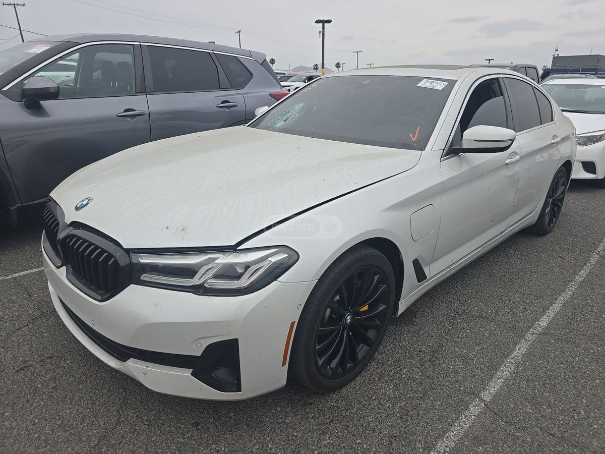 BMW 530 - фото 1