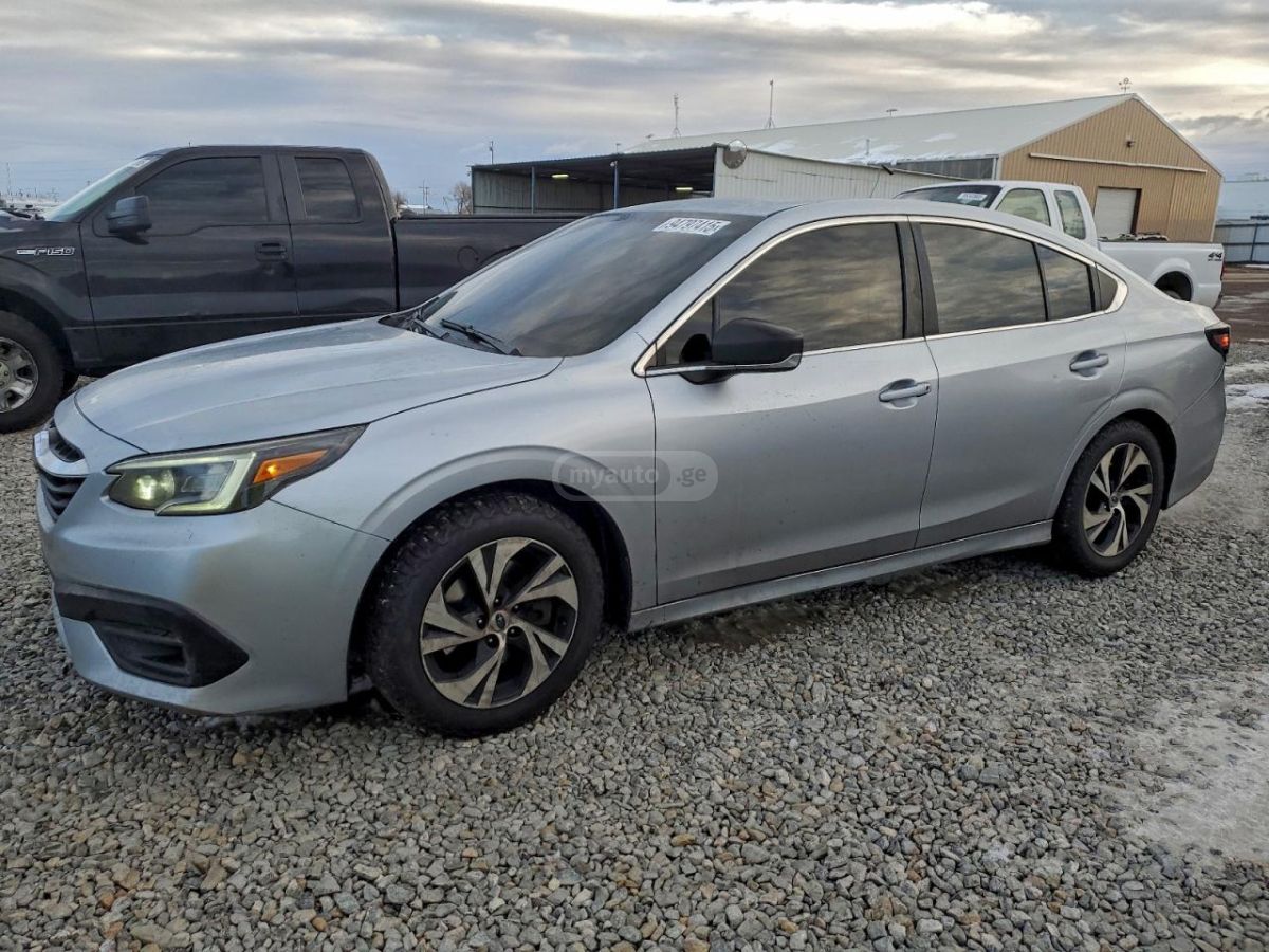 Subaru Legacy - фото 1