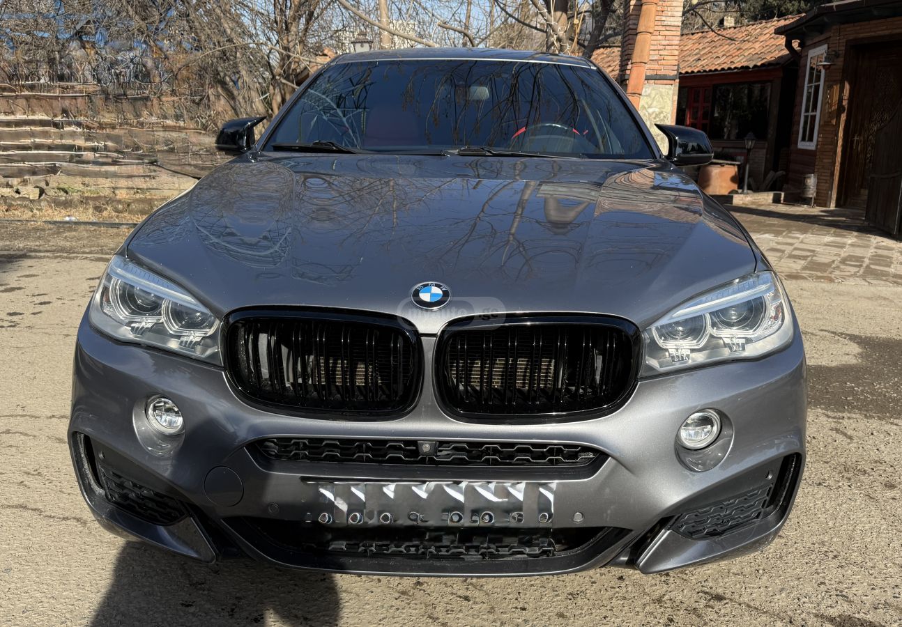 BMW X6 - фото 6