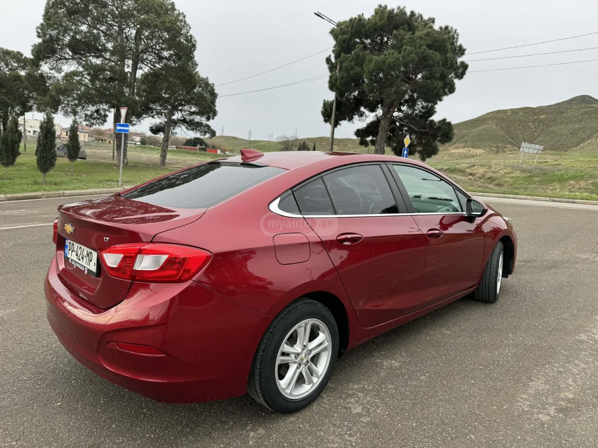 Chevrolet Cruze - фото 6