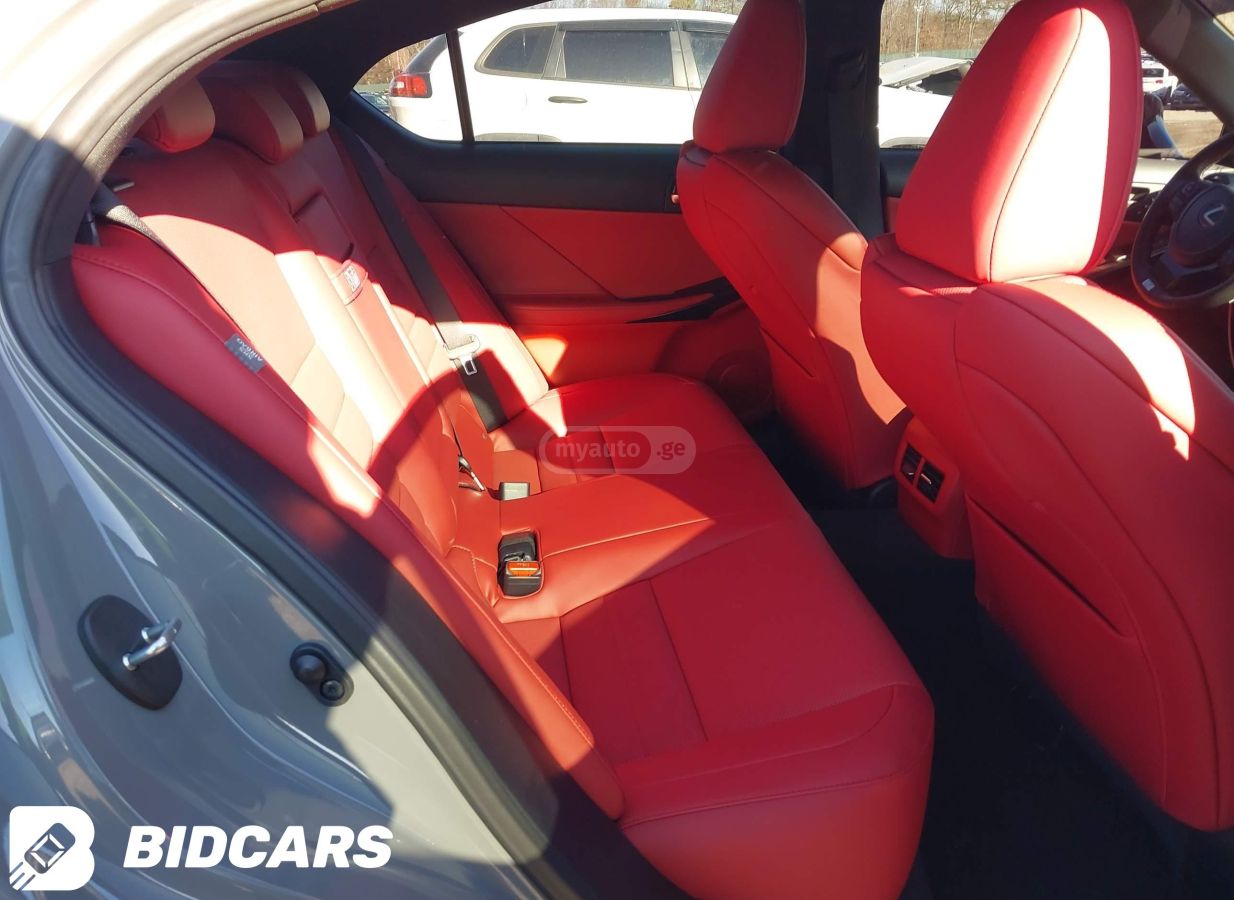 Lexus F-Sport — миниатюра 6