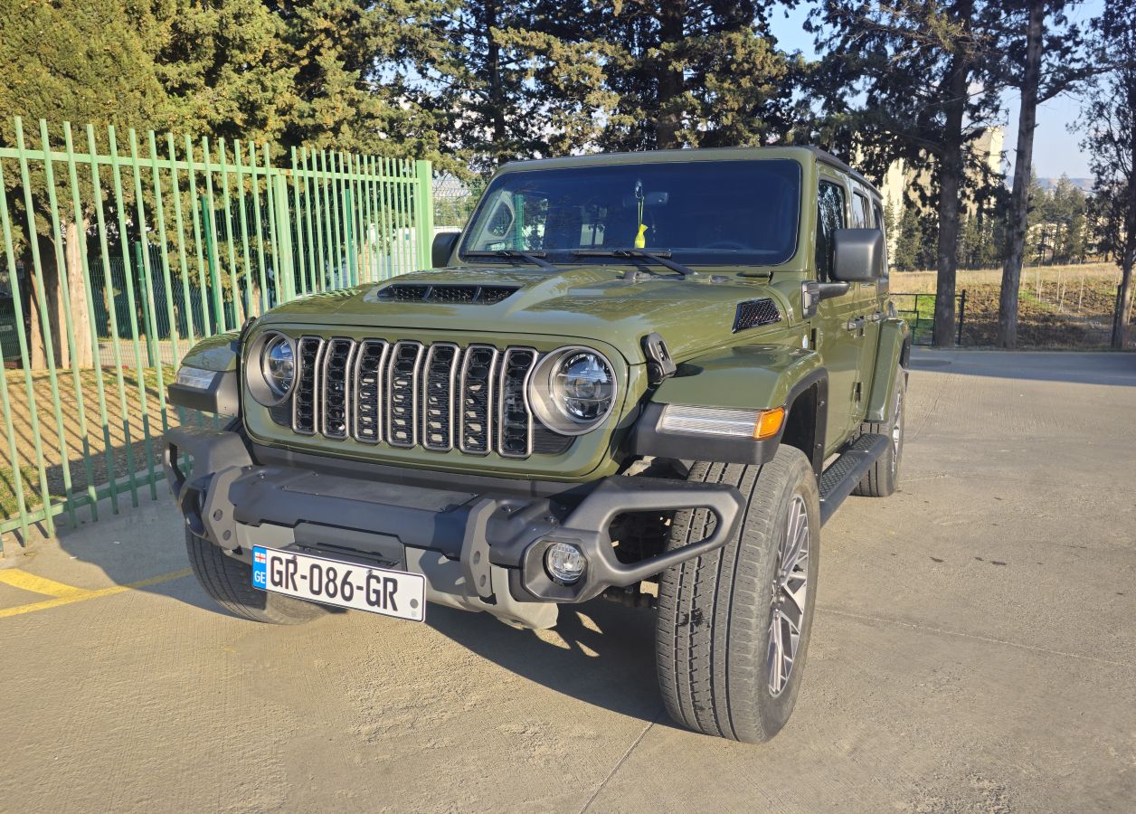 Jeep SAHARA — миниатюра 2