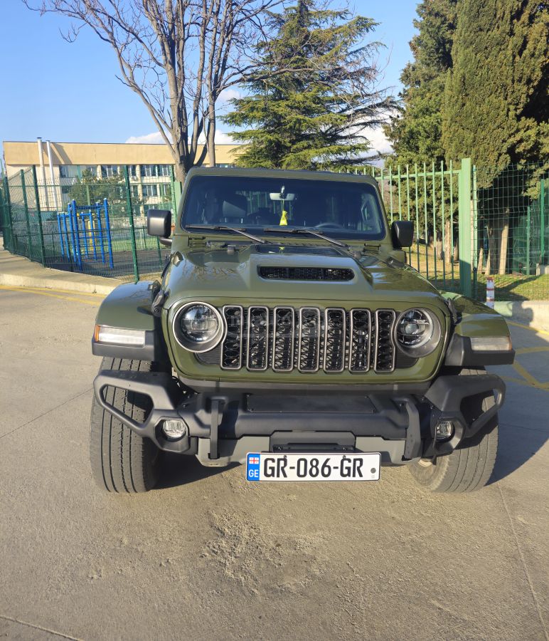 Jeep SAHARA — миниатюра 3
