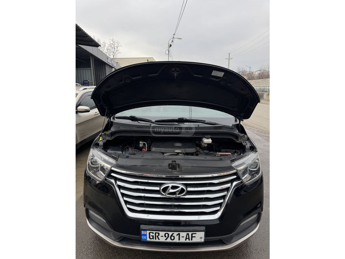 Hyundai Starex - фото 7