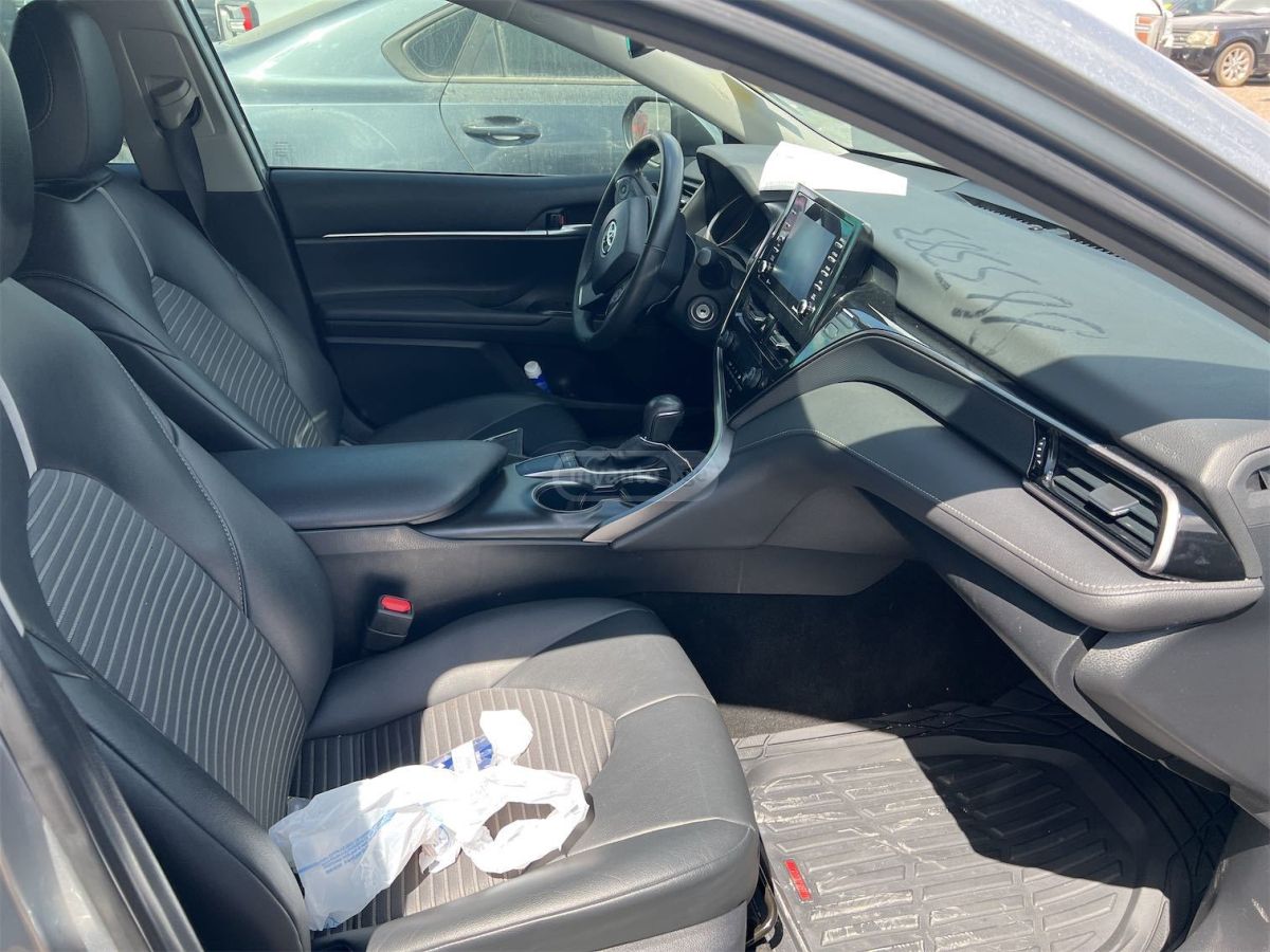 Toyota SE — миниатюра 8