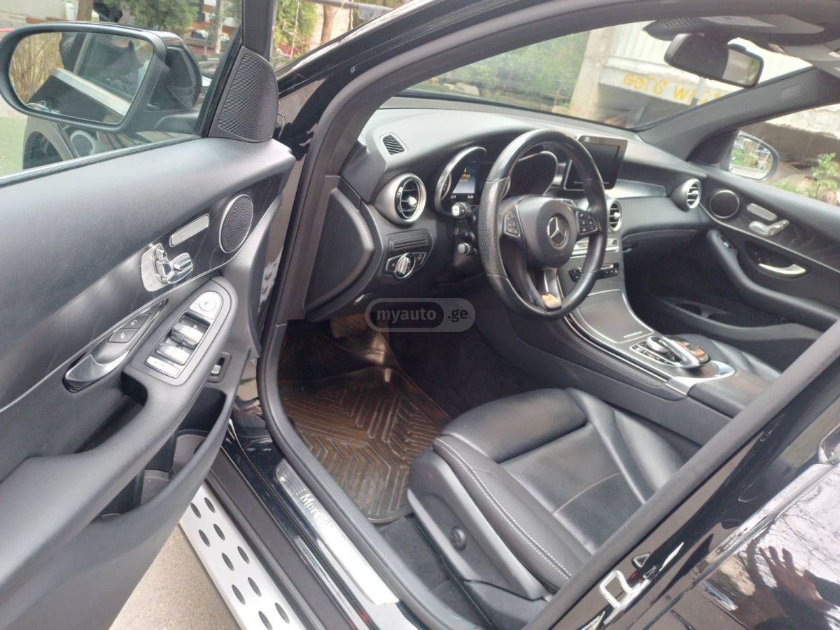 Mercedes-Benz GLC 300 - фото 4