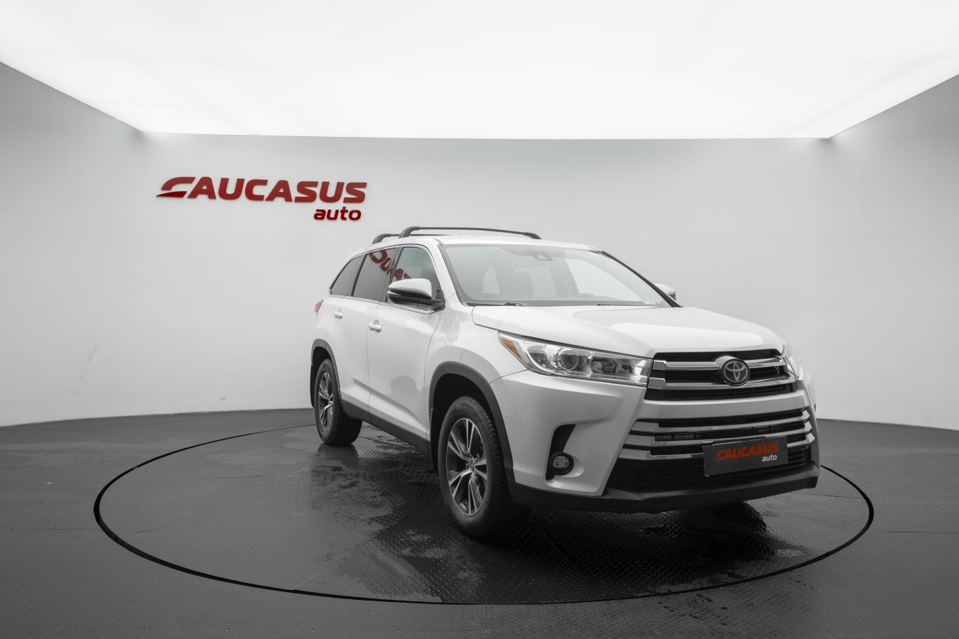 Toyota Highlander - фото 3