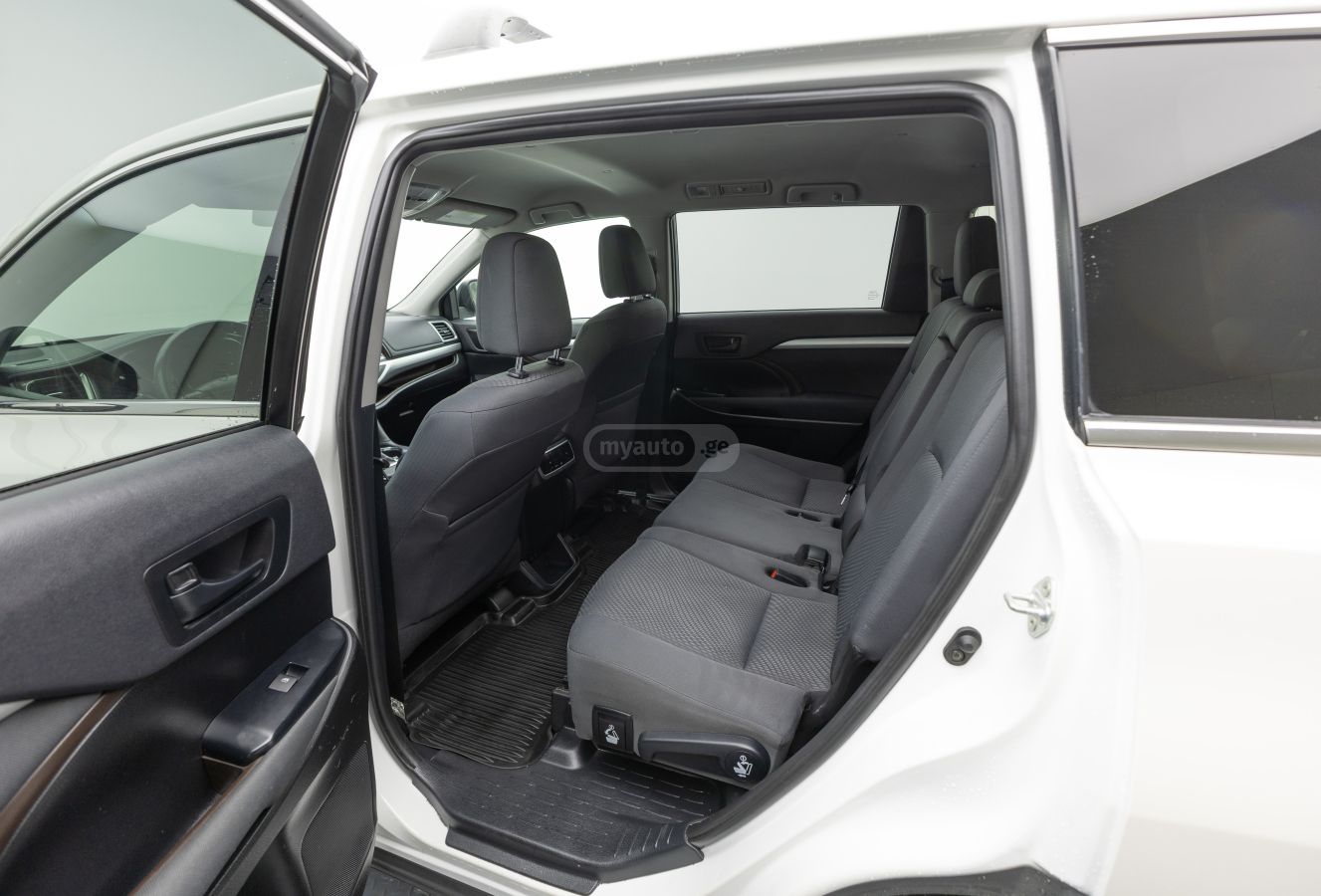 Toyota Highlander - фото 8