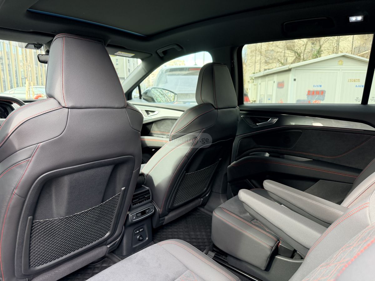 Audi 55 S line Premium 4dr All-Whee — миниатюра 9