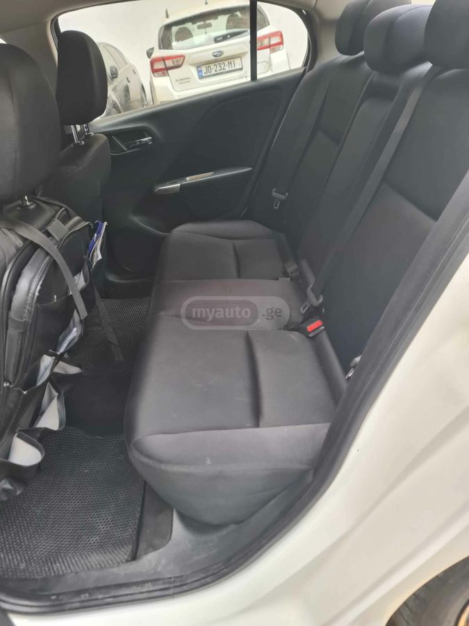 Honda City - фото 1