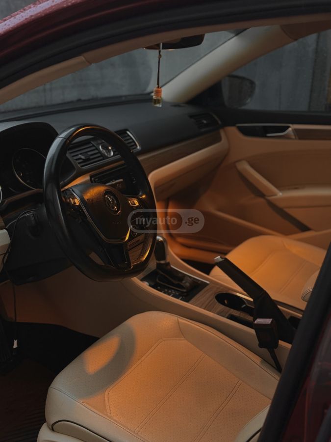 Volkswagen Passat - фото 6