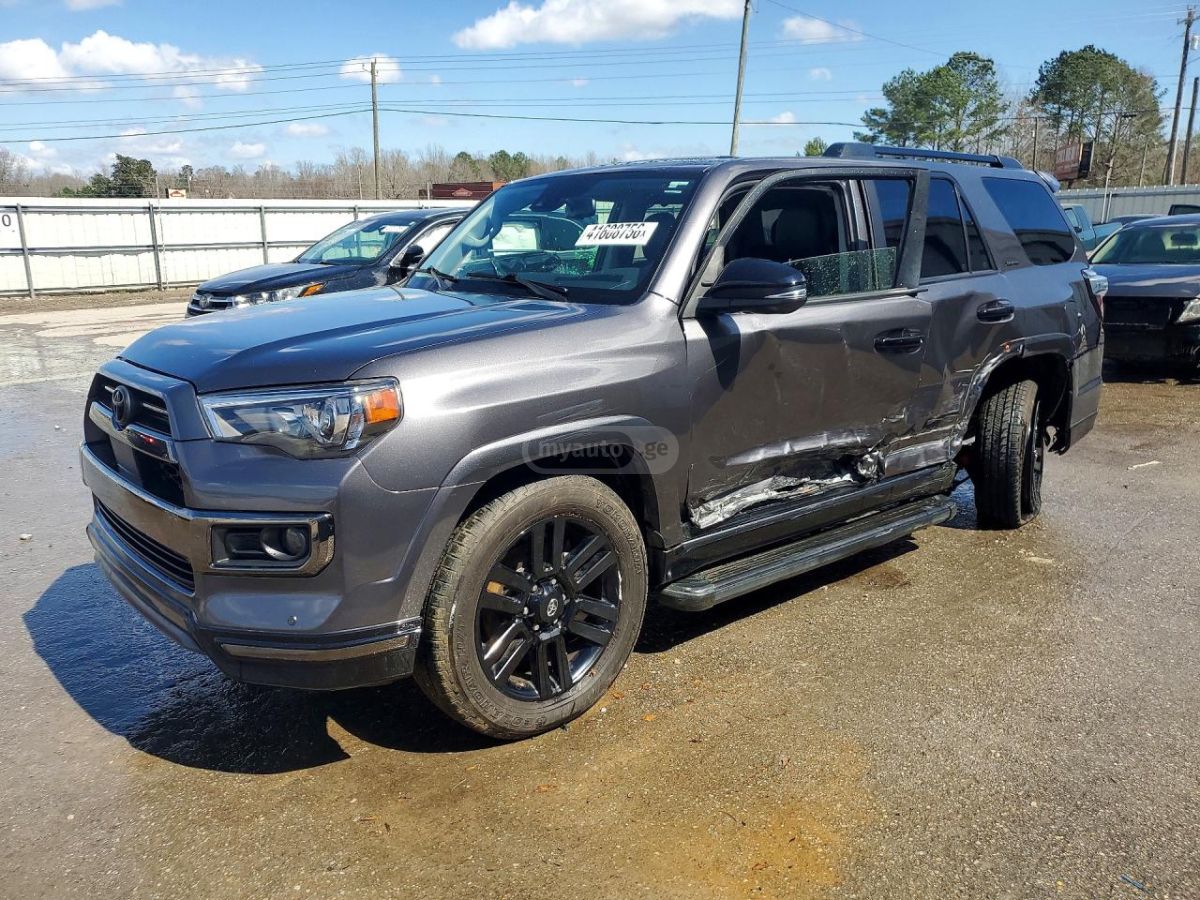 Toyota 4 Runner - фото 1