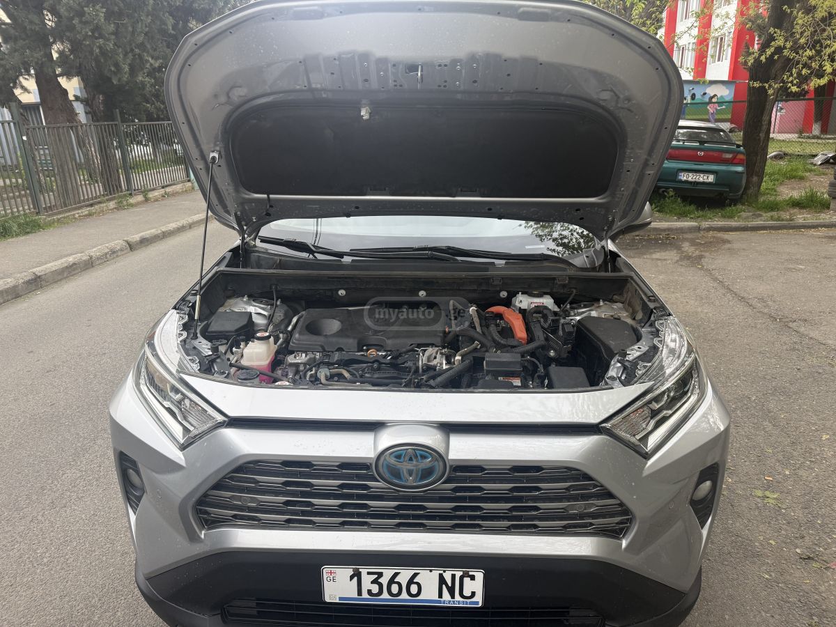 Toyota Rav 4 - фото 9