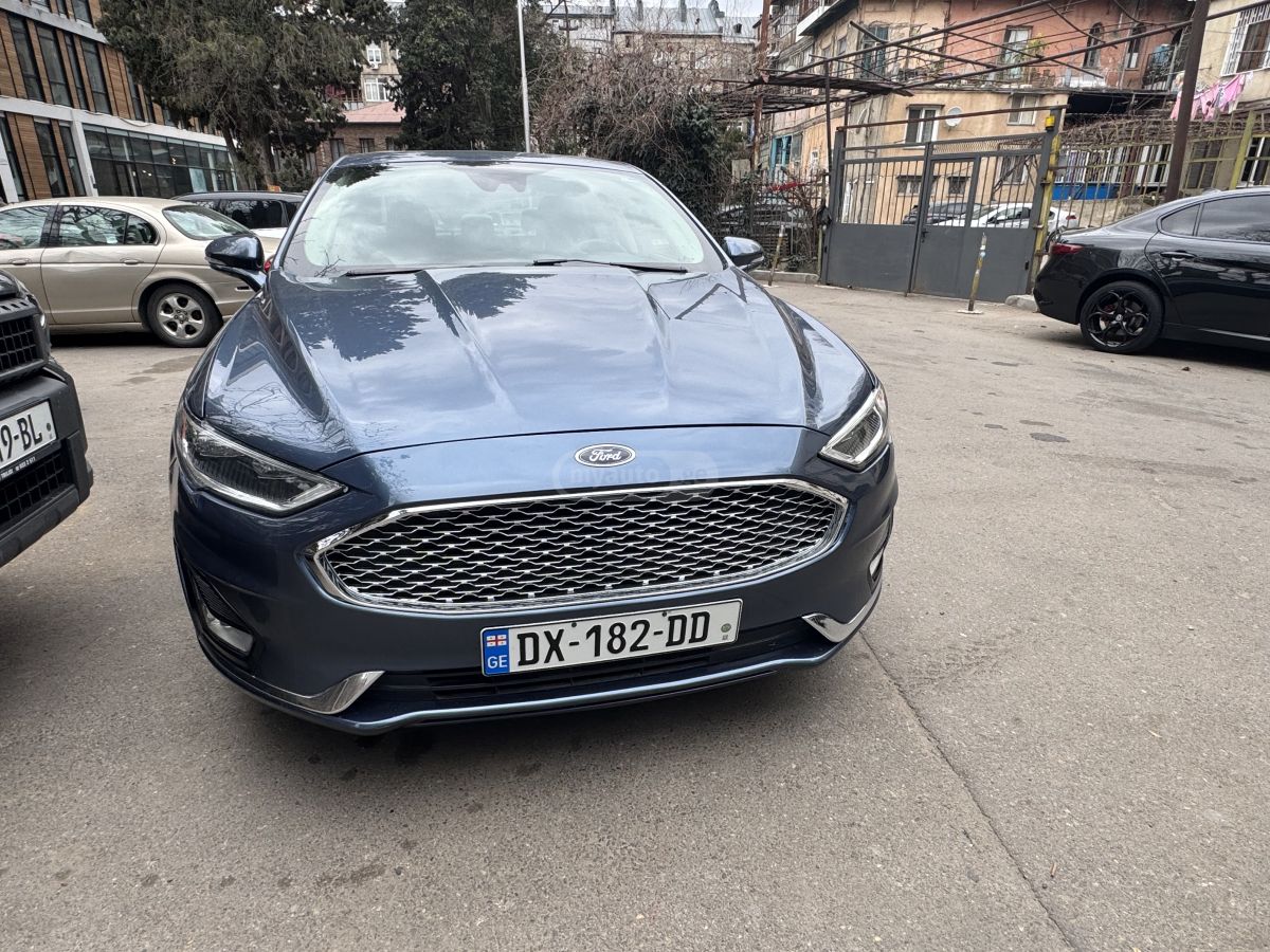 Ford Fusion - фото 1