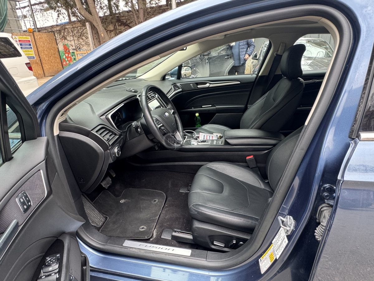 Ford Fusion - фото 5