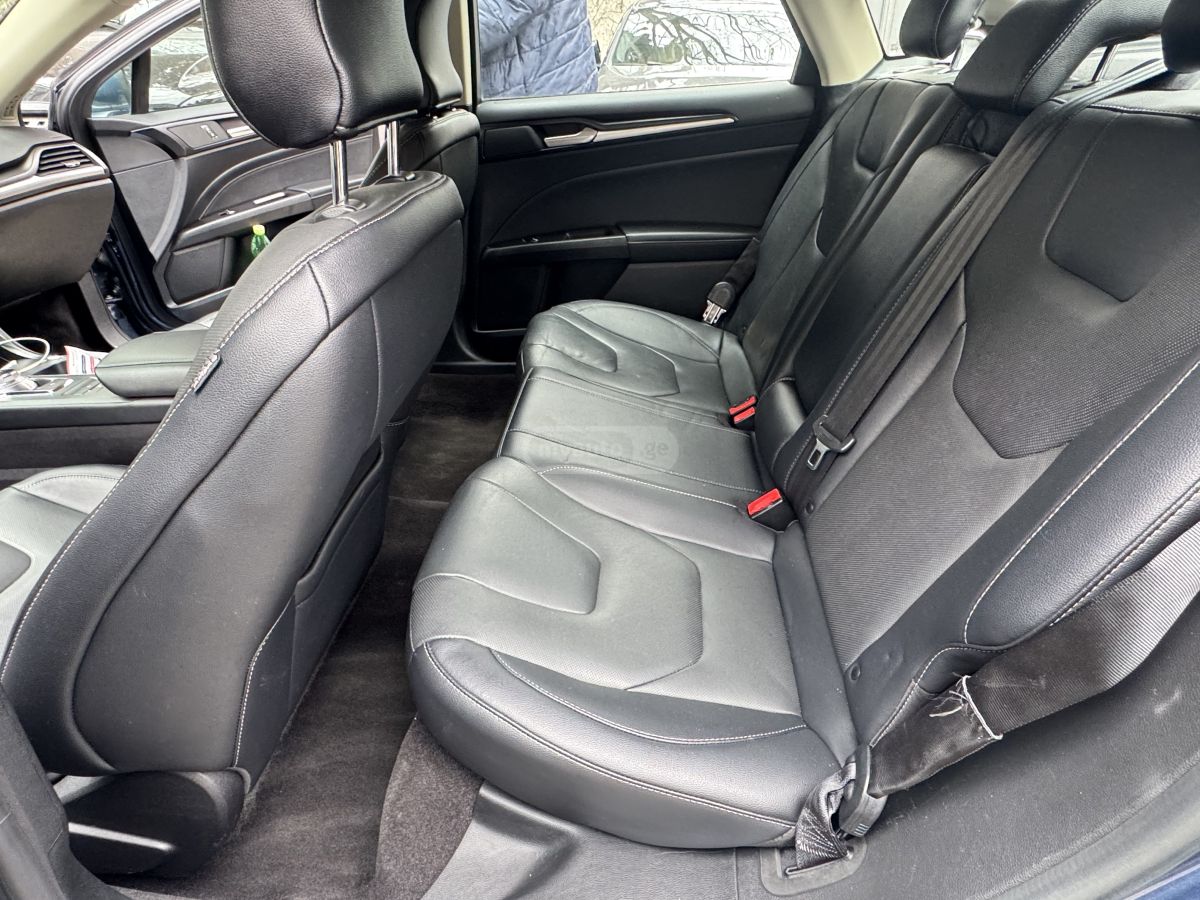 Ford Fusion - фото 6