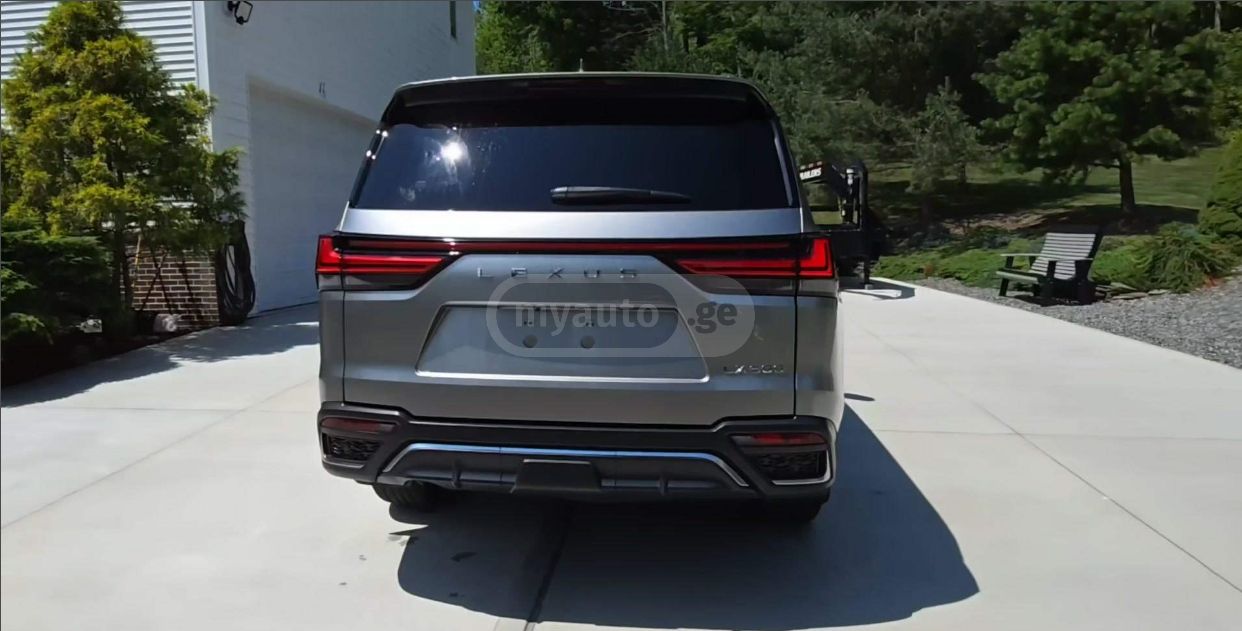 Lexus LX 600 - фото 3