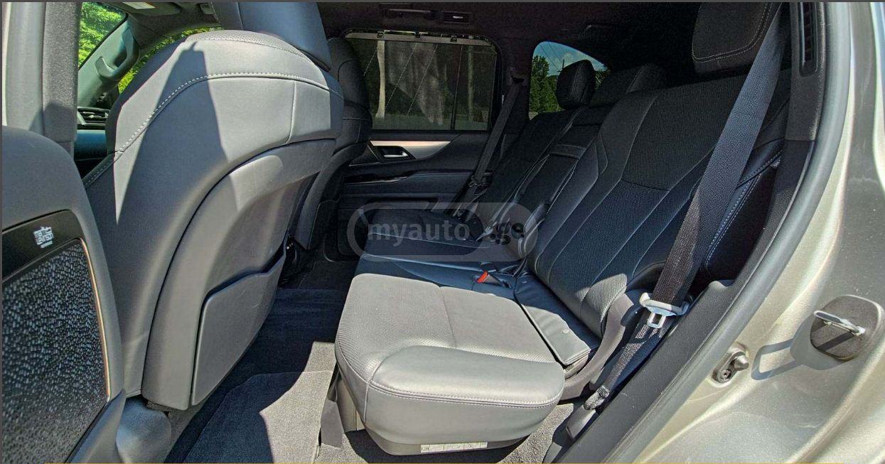 Lexus LX 600 - фото 8