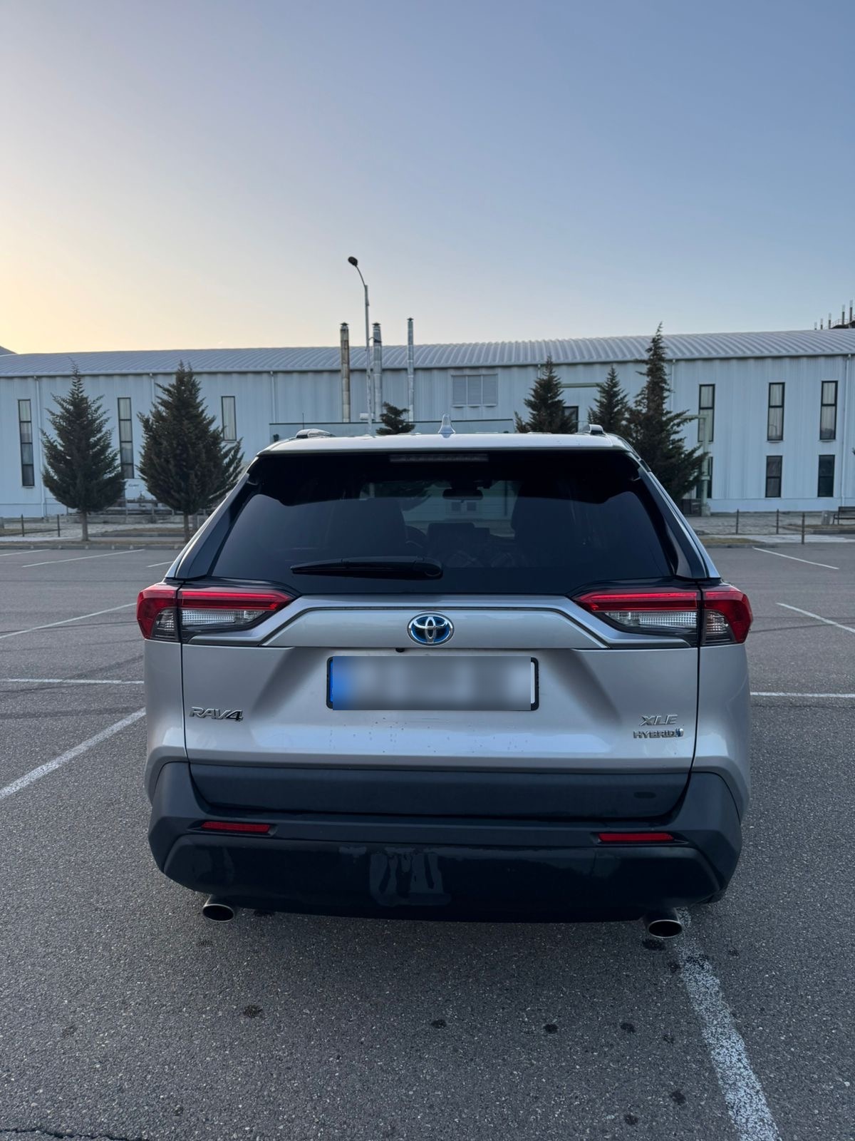 Toyota RAV 4 - фото 4