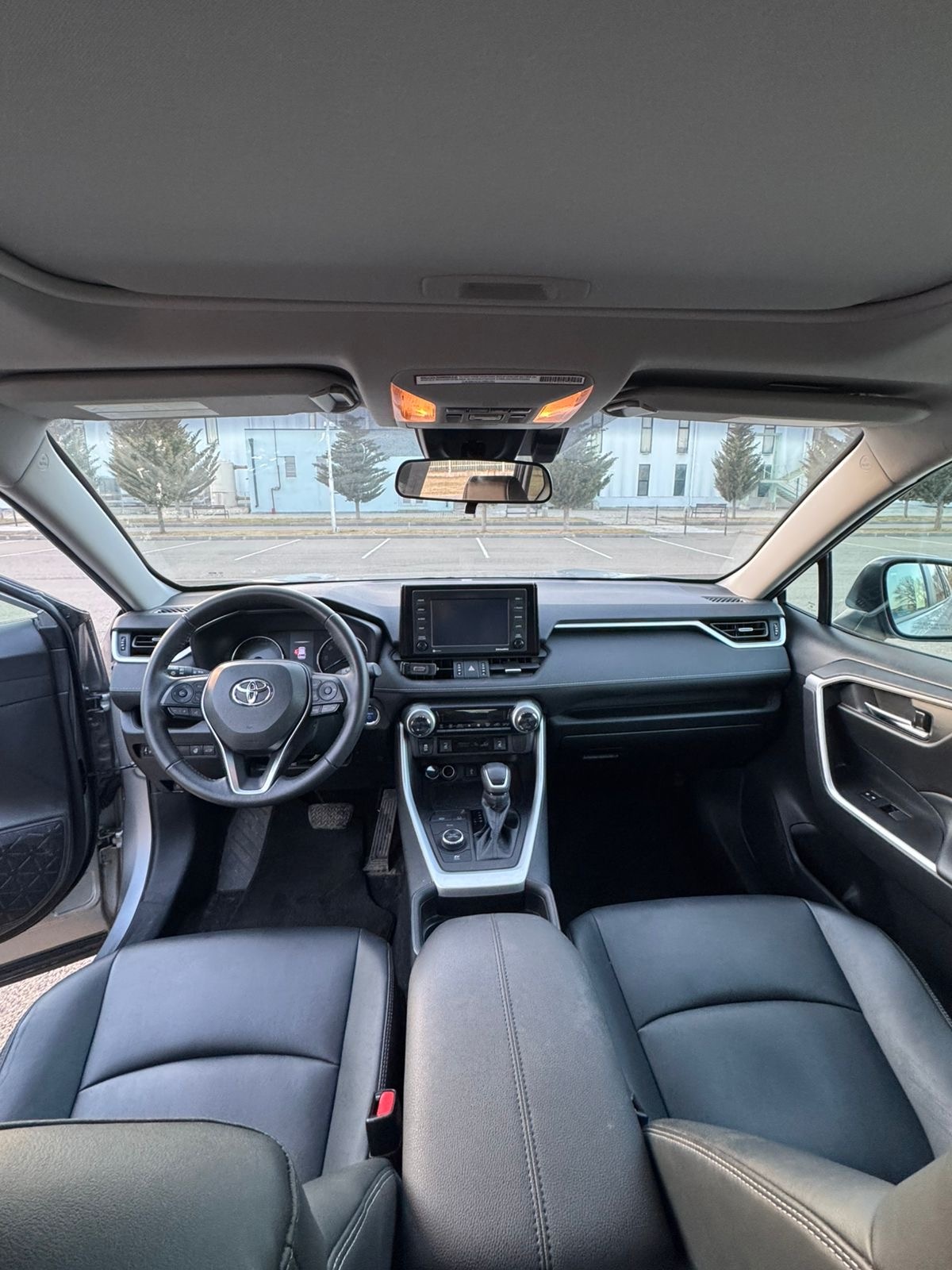 Toyota RAV 4 - фото 6