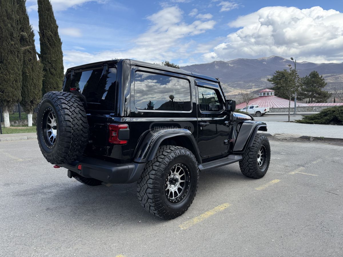 Jeep Wrangler - фото 6