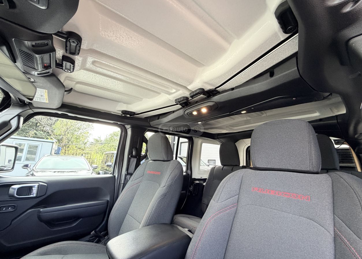 Jeep Wrangler - фото 11