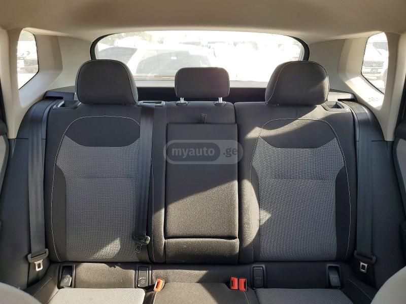 Volkswagen Taos - фото 7