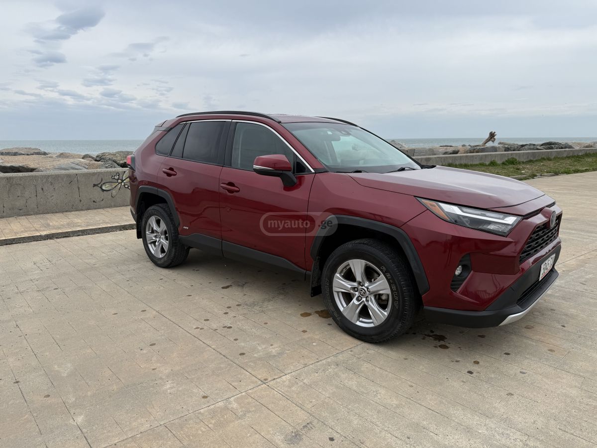 Toyota Rav 4 - фото 1