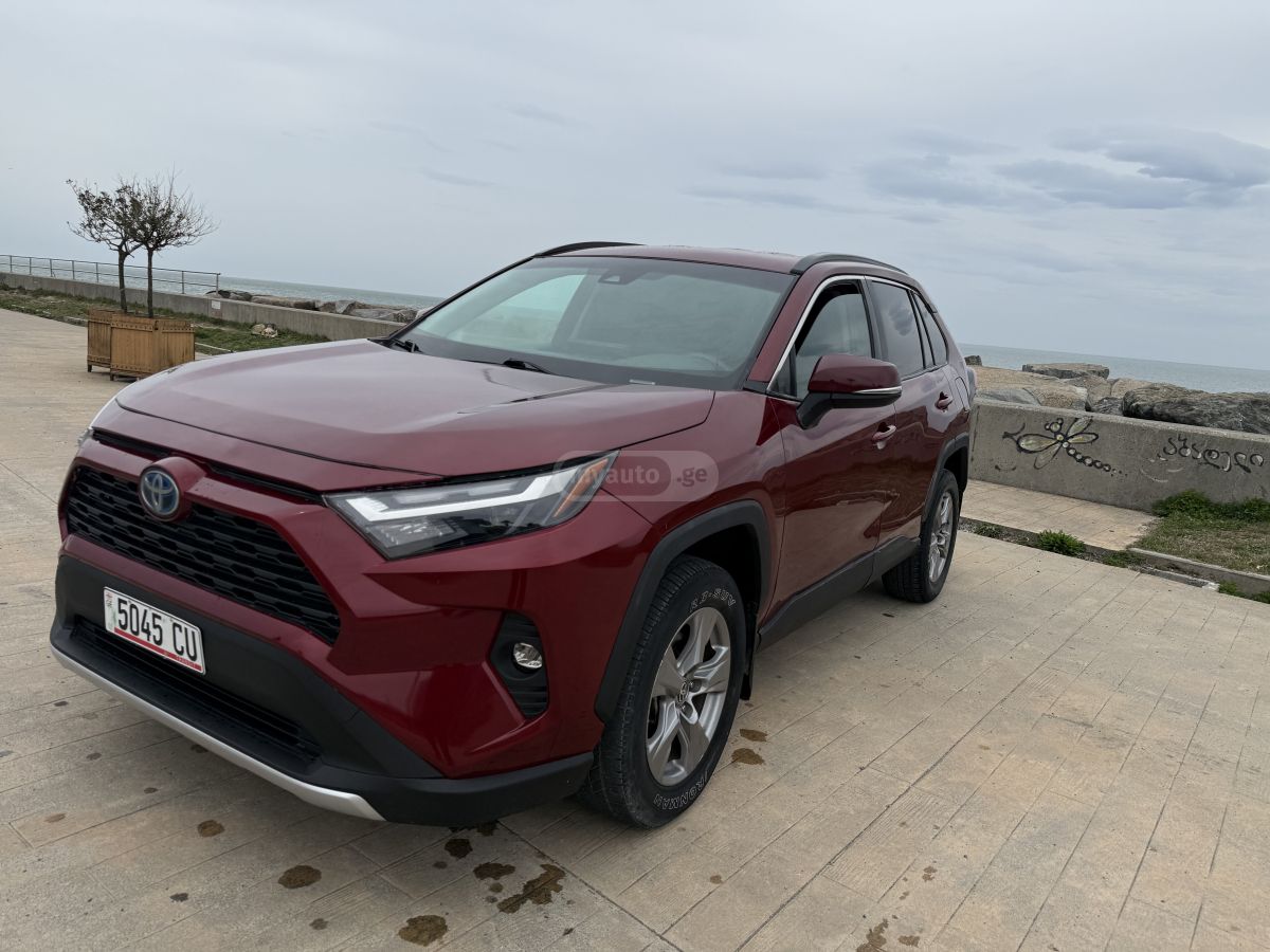 Toyota Rav 4 - фото 4
