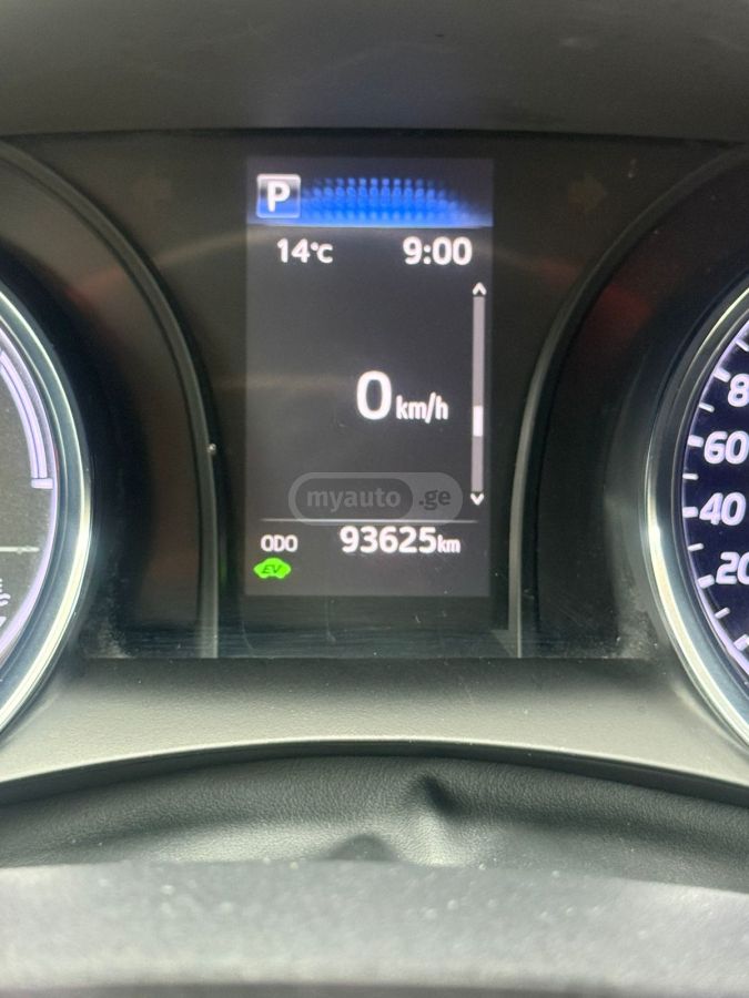 Toyota Camry - фото 8