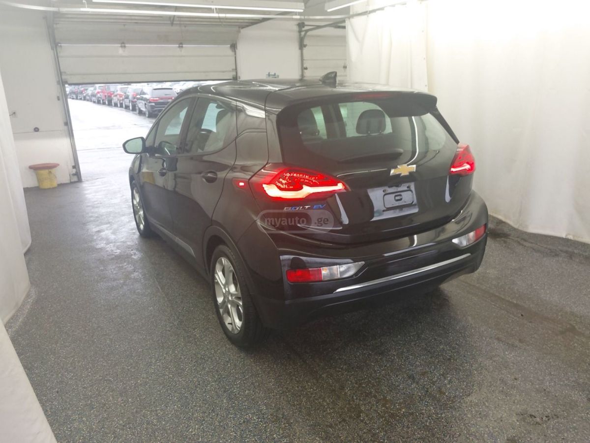 Chevrolet Bolt EV - фото 3