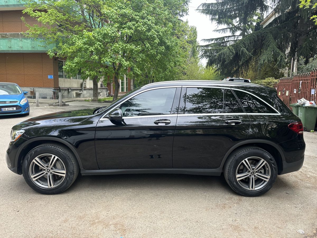 Mercedes-Benz GLC 300 - фото 3