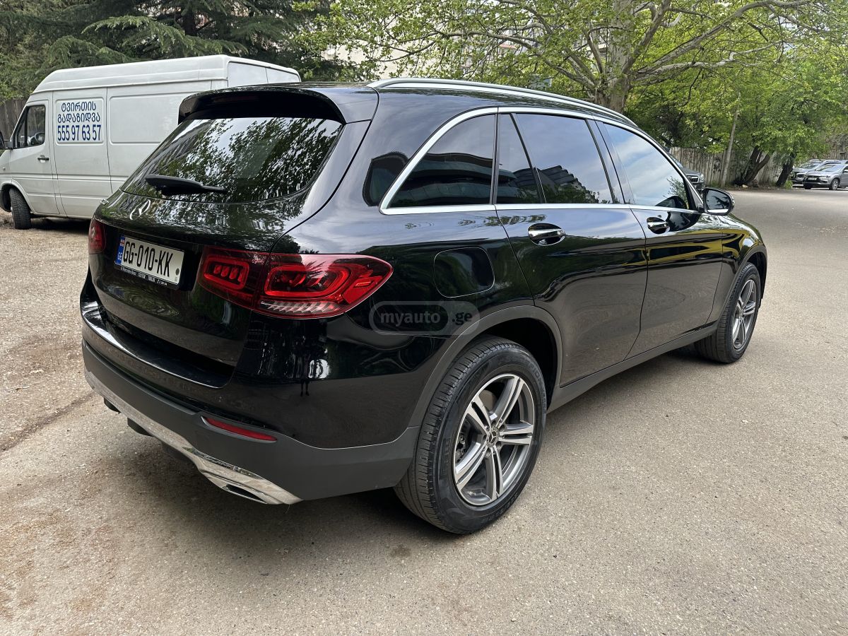 Mercedes-Benz GLC 300 - фото 4