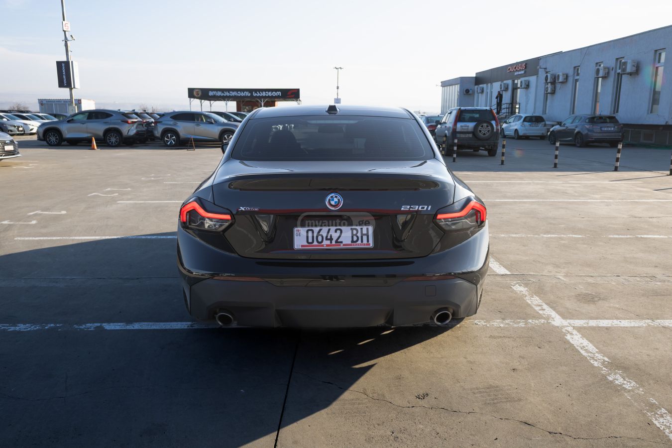 BMW 230i 2023 — миниатюра 5