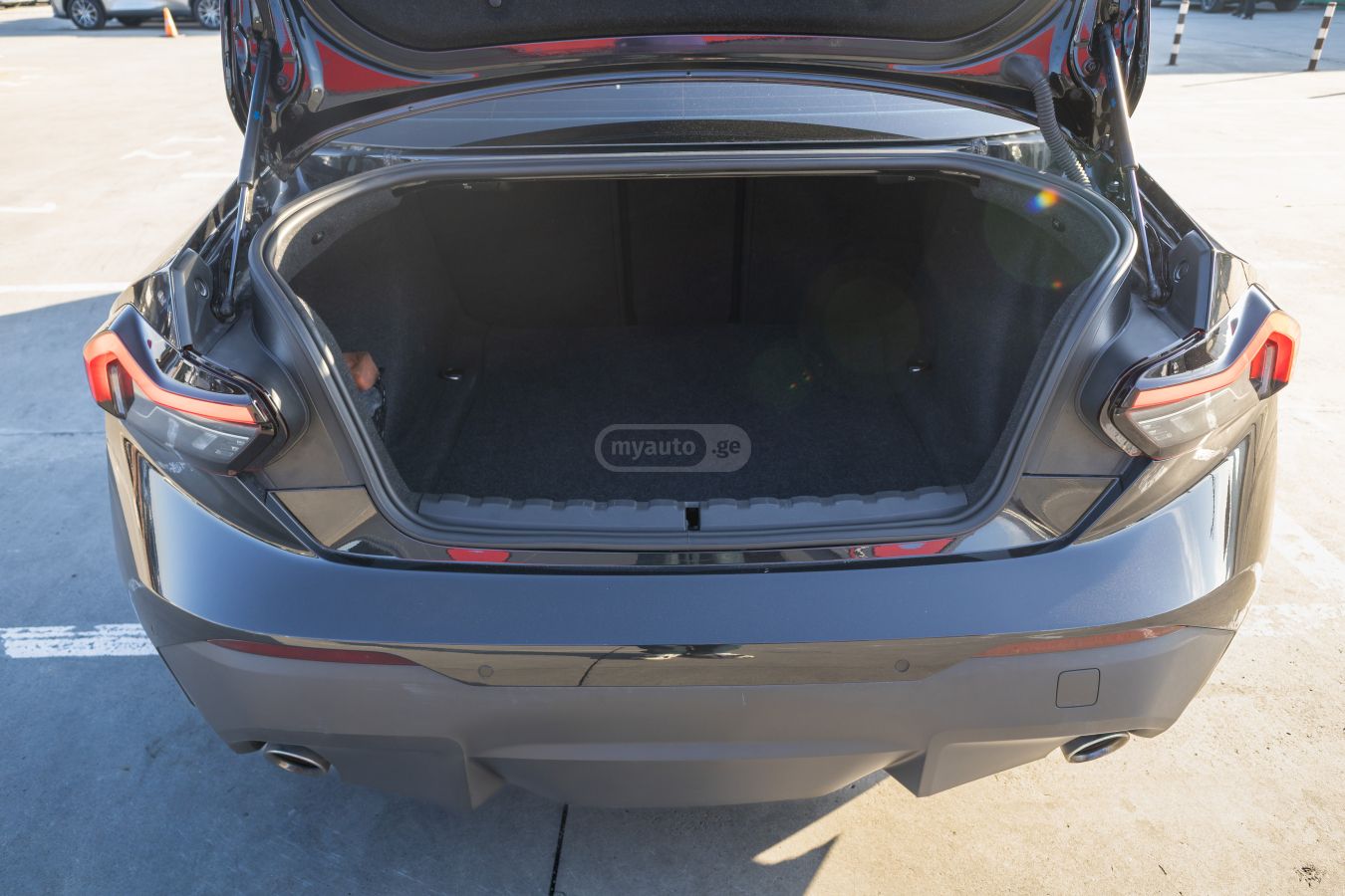 BMW 230i 2023 — миниатюра 7