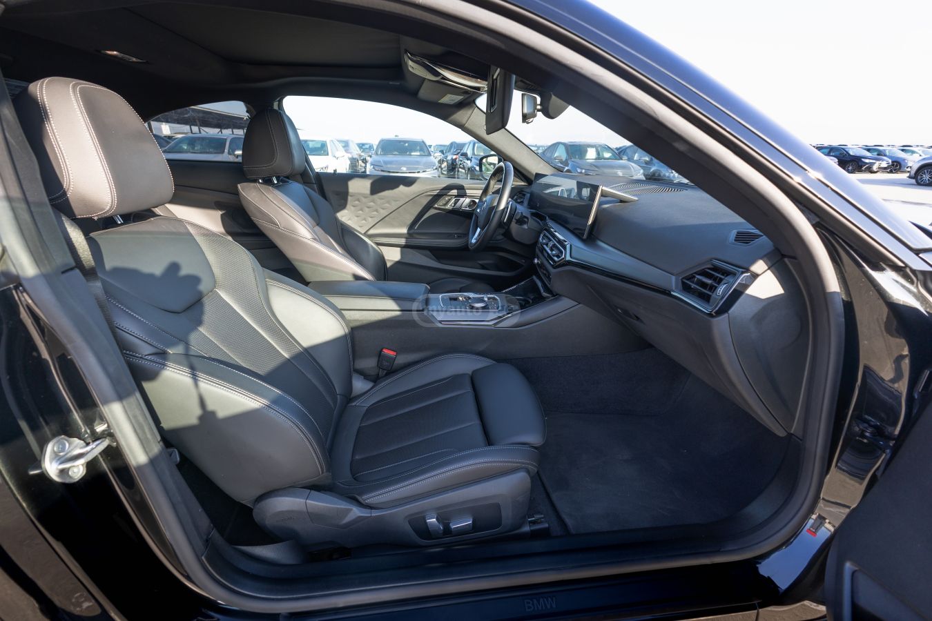 BMW 230i 2023 — миниатюра 8