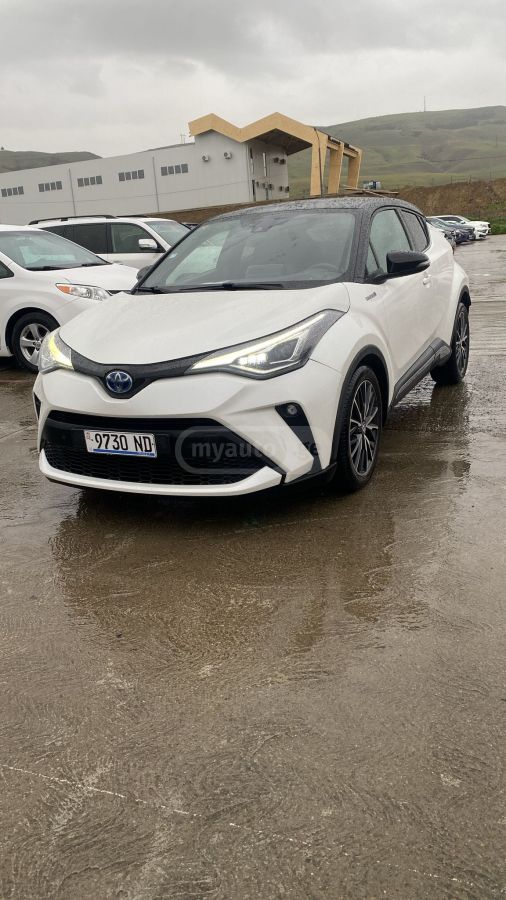 Toyota CHR - фото 1