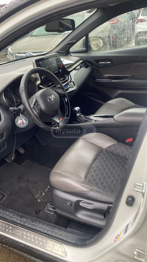 Toyota CHR - фото 6