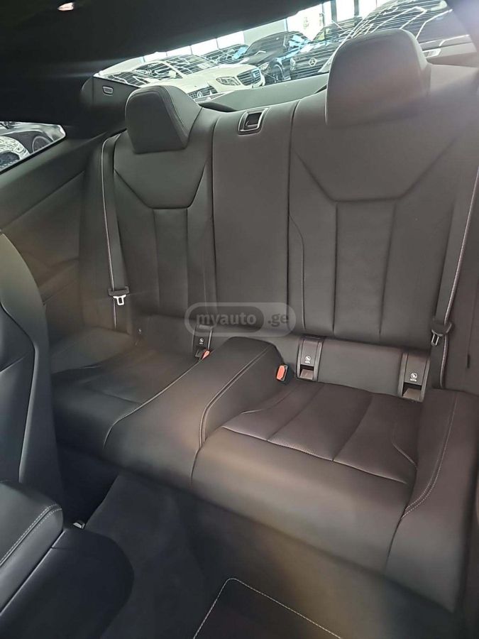 BMW M4 - фото 10