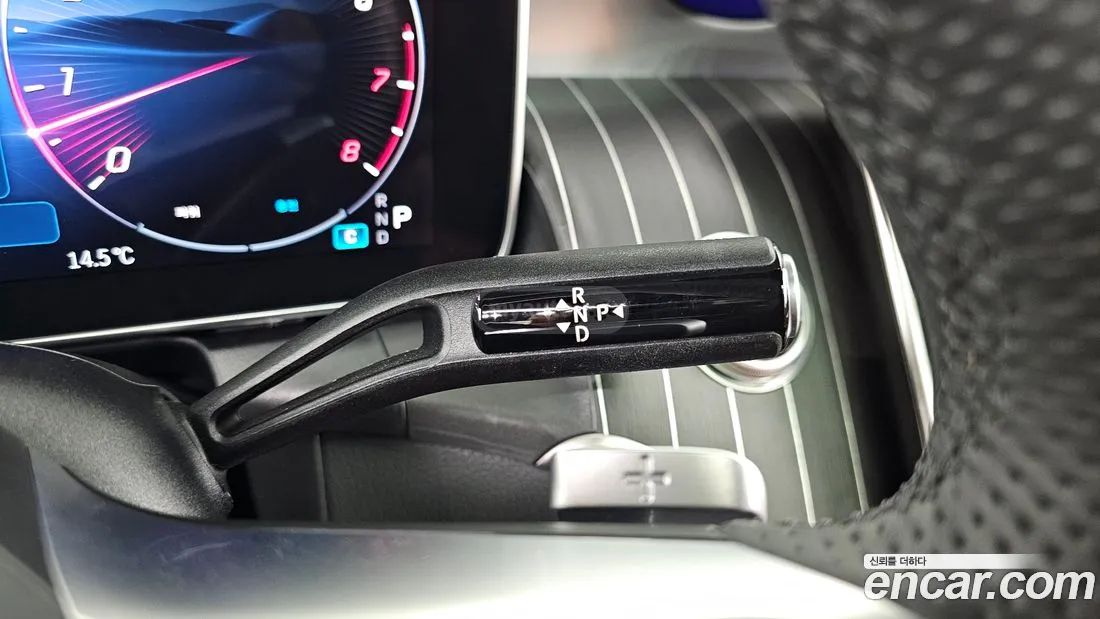 Mercedes-Benz GLC 200 2025 — миниатюра 9