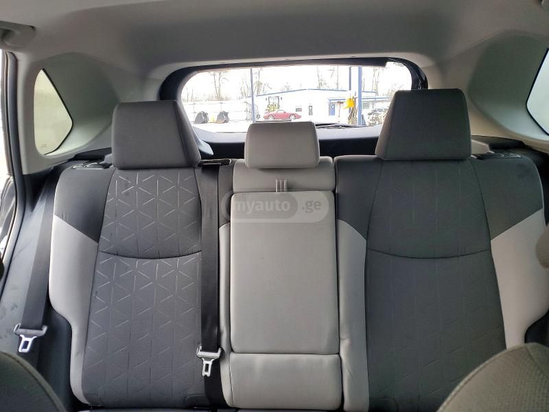 Toyota xle — миниатюра 10