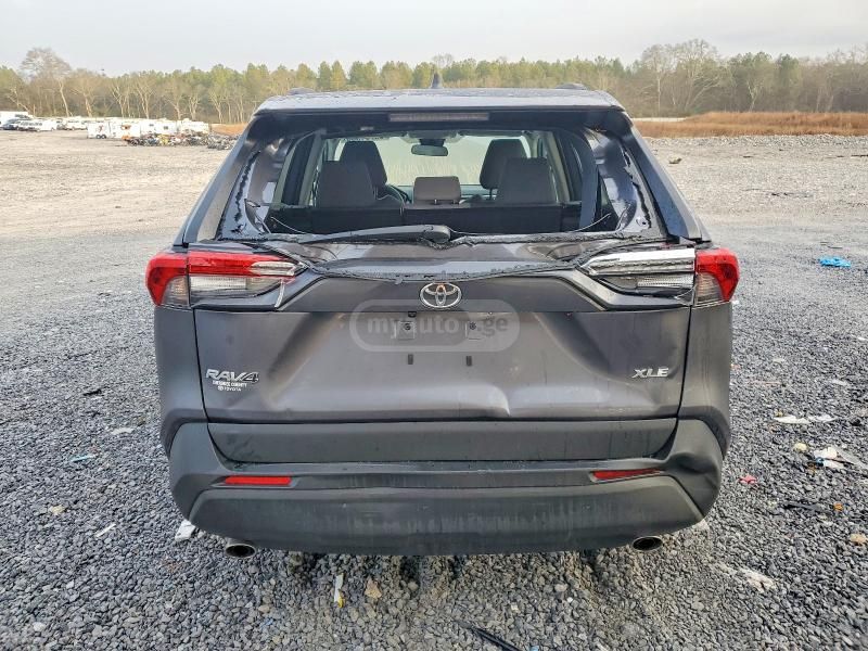 Toyota xle — миниатюра 6