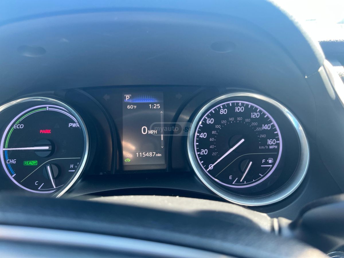 Toyota Camry - фото 6