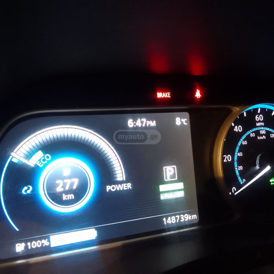 Nissan Leaf - фото 11